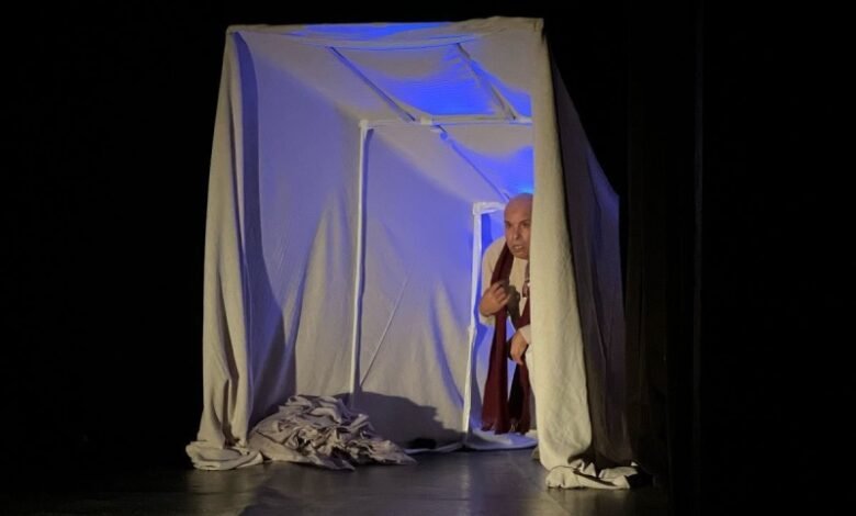 "مهرجان المونودراما" يقدم عشرة مسرحيات سعودية في الدمام