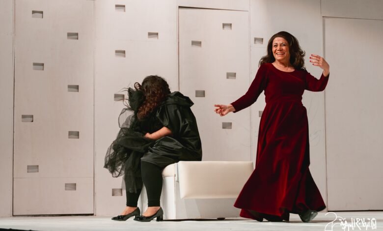 الجدار .. المسرح العراقي الجديد في مواجهة الكولونيالية الحديثة