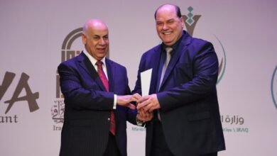 نقيب الفنانين العراقيين يحصل على جائزة الإبداع العراقي