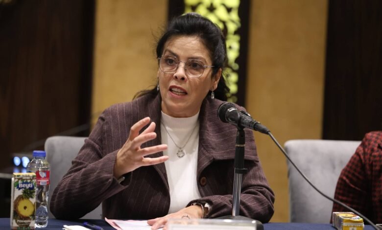 من زاوية أخرى أو وجوه الحقيقة المتعددة