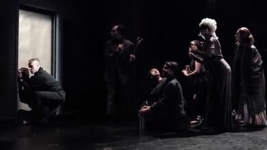 لعبة حُلم .. حين تغيم الحدود بين اليقظة والحلم، بين الواقع وخشبة المسرح