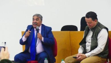 وفاء مسرح المدينة الصغيرة بشفشاون: احتفاء حميمي بقامتين صنعتا أجيال المسرح